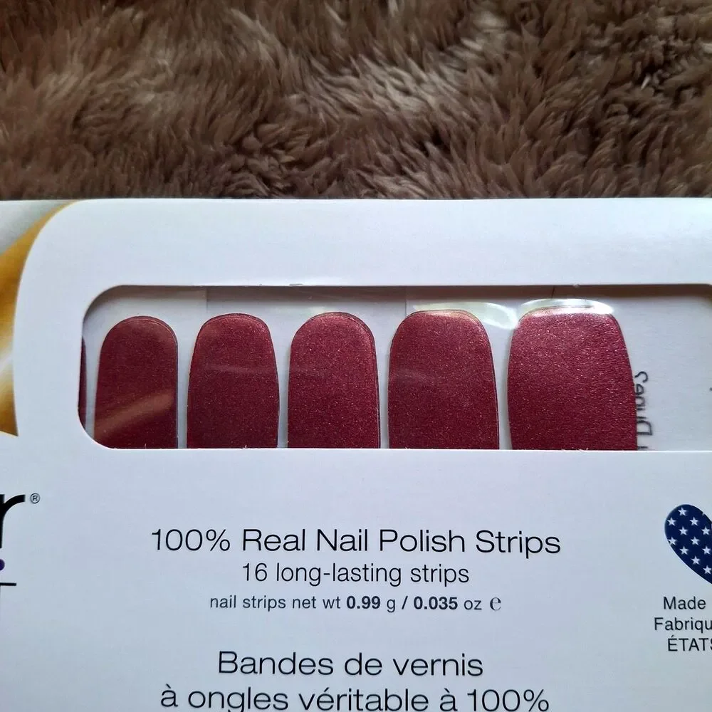 Color Street 100% Nail Polish Strips - How You Dune? - Easy to Use